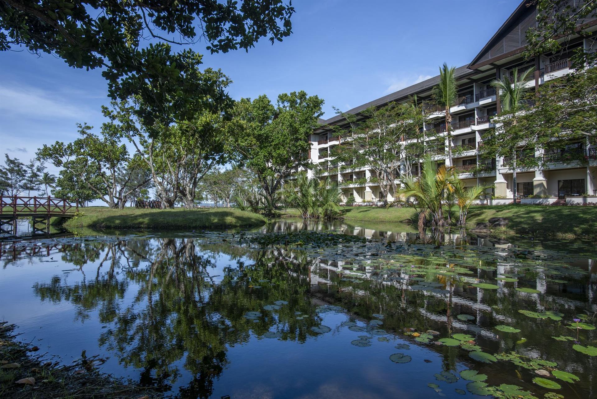 NEXUS RESORT & SPA KARAMBUNAI 4*