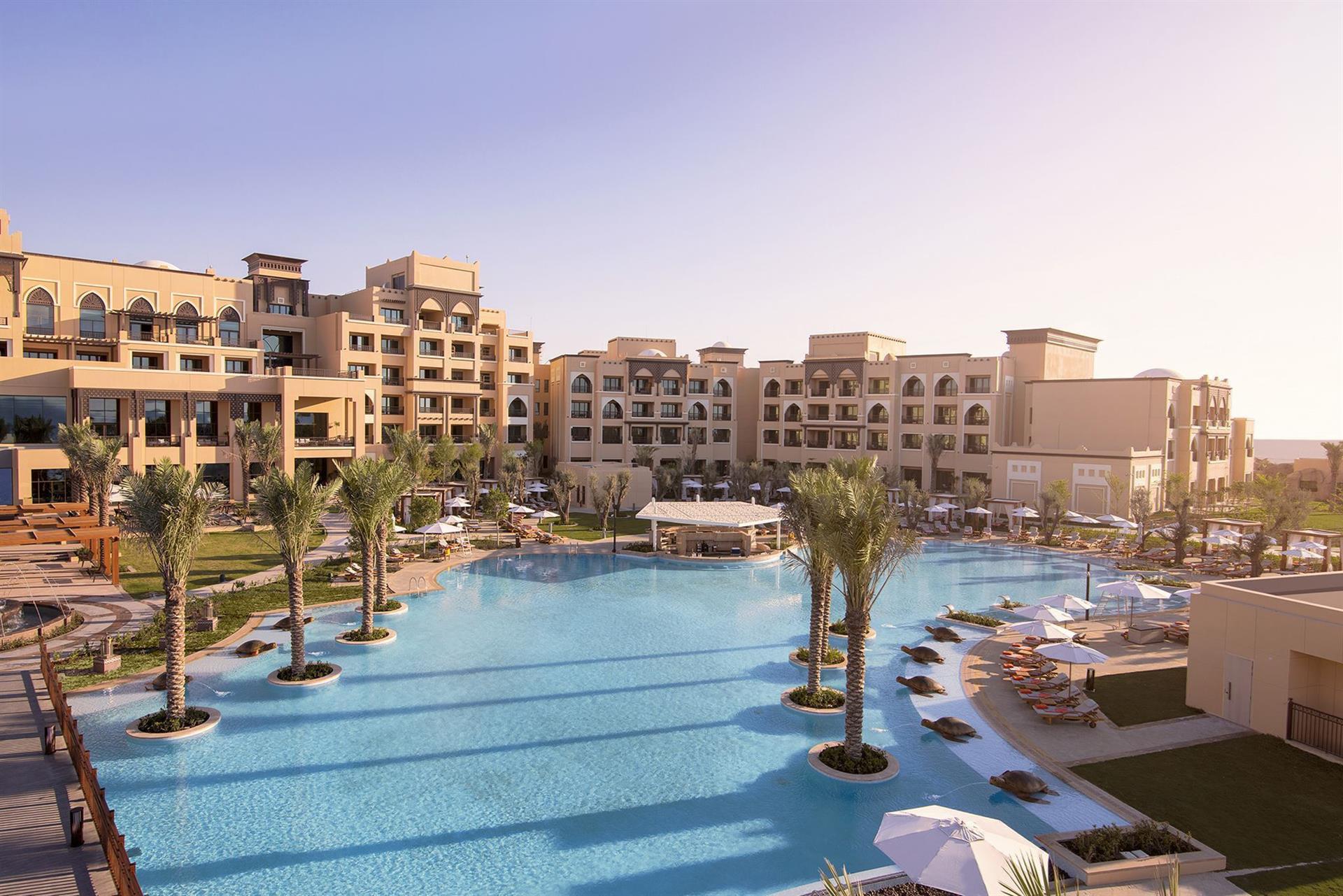 SAADIYAT ROTANA RESORT & VILLAS 5* 